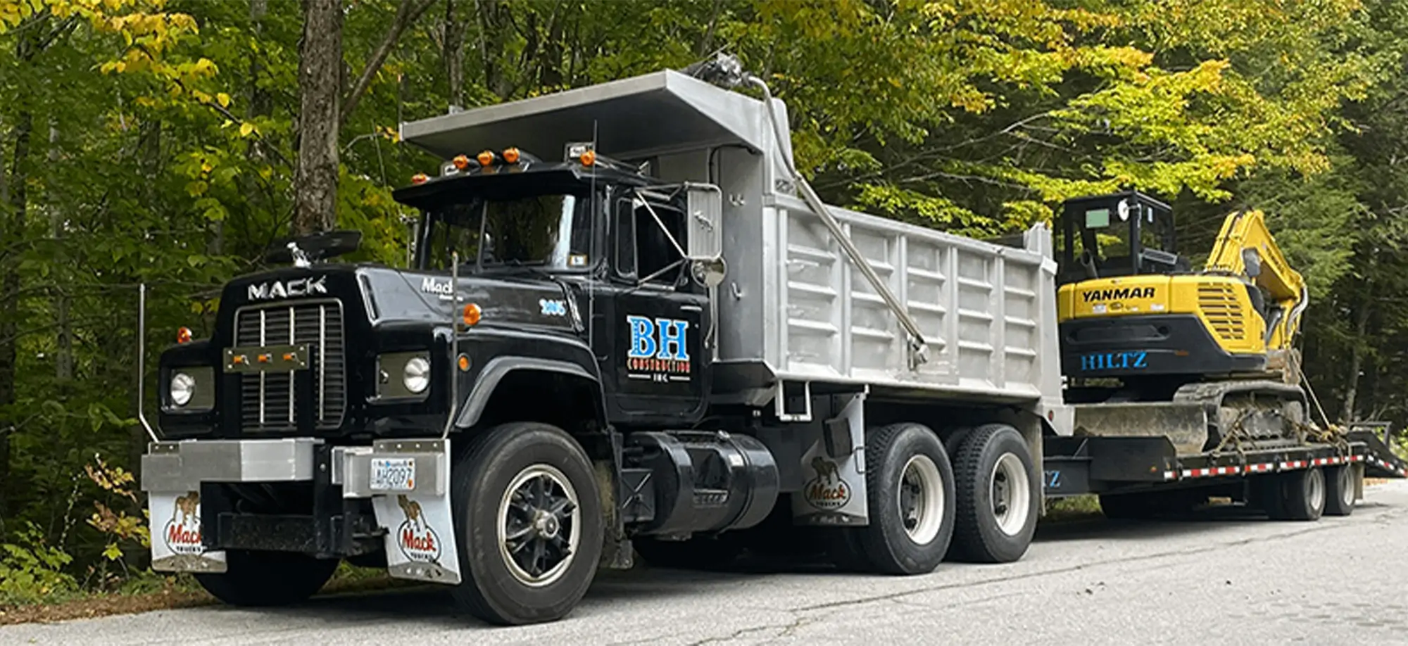 Heavy Duty Truck hauling Equipment